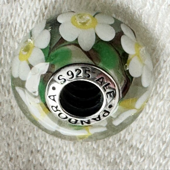 Pandora WildFlower Glass Bead Murano Green - Picture 3 of 4